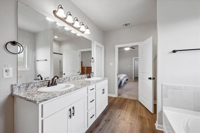 615 Cottonwood, Orange, TX 77630
