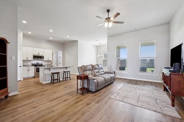 615 Cottonwood, Orange, TX 77630