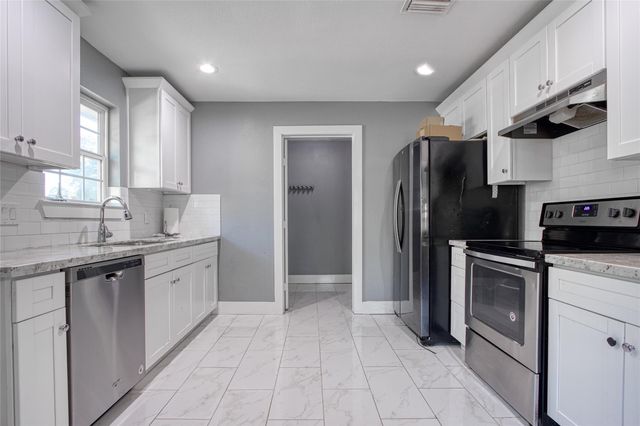 31111 Honeysuckle Lane, Magnolia, TX 77354