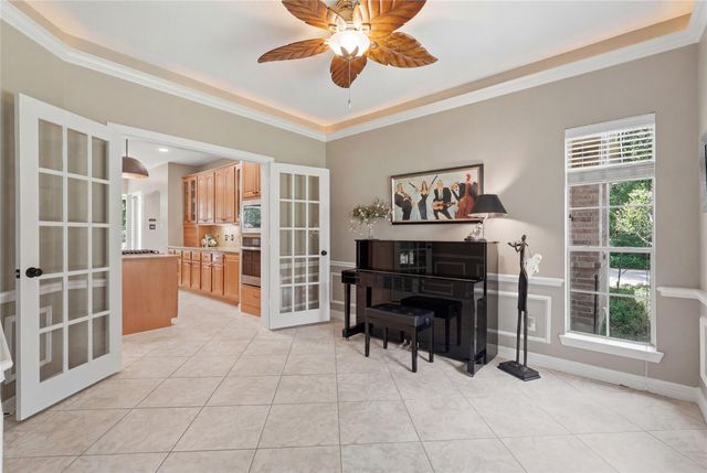 8766 Skyline Lane, Conroe, TX 77302