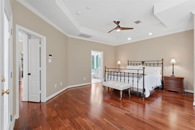 8766 Skyline Lane, Conroe, TX 77302