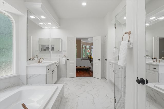 8766 Skyline Lane, Conroe, TX 77302