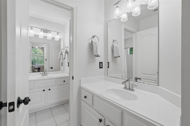 8766 Skyline Lane, Conroe, TX 77302