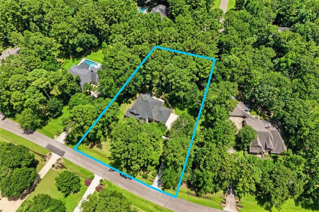 8766 Skyline Lane, Conroe, TX 77302