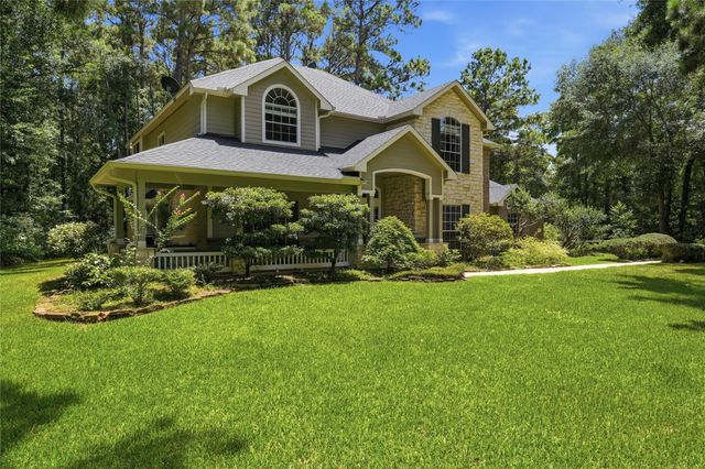 8766 Skyline Lane, Conroe, TX 77302