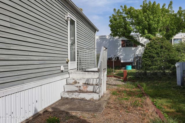 1881 Route 37 W 277, Toms River, NJ 08757