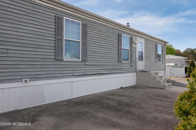 1881 Route 37 W 277, Toms River, NJ 08757