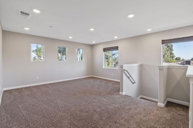 2015 N Hall Court, Visalia, CA 93291