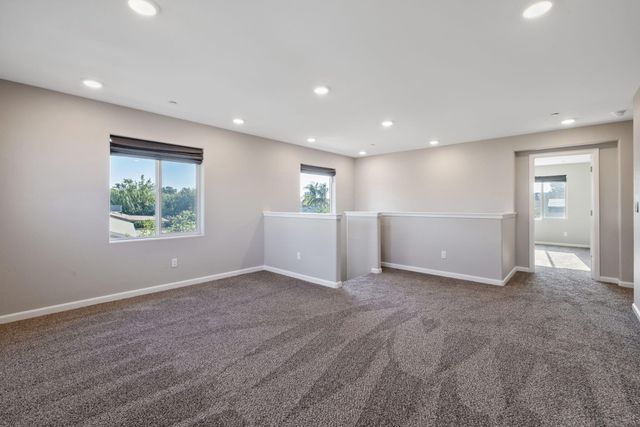 2015 N Hall Court, Visalia, CA 93291