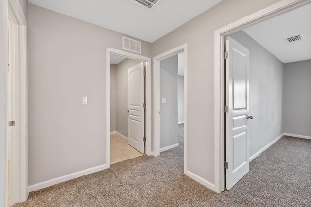 2015 N Hall Court, Visalia, CA 93291