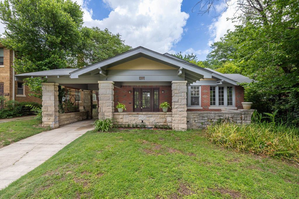1830 FOREST AVE, Memphis, TN 38112