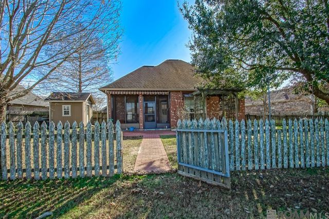 2039 Cypress Cove Ave, Zachary, LA 70791