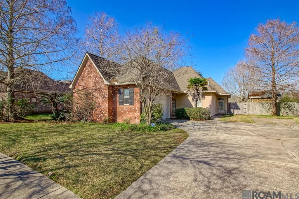 2039 Cypress Cove Ave, Zachary, LA 70791