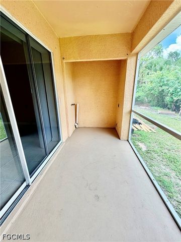 635 Hawthorne AVE S, Lehigh Acres, FL 33974