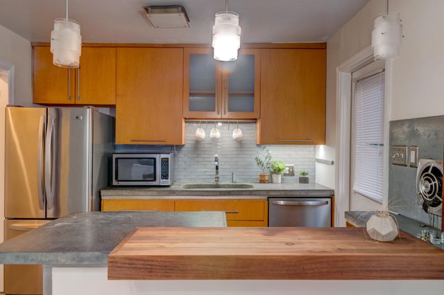 7 Doughty Street F, Charleston, SC 29403