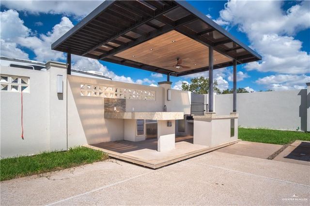 2206 Corales Street, Mission, TX 78573