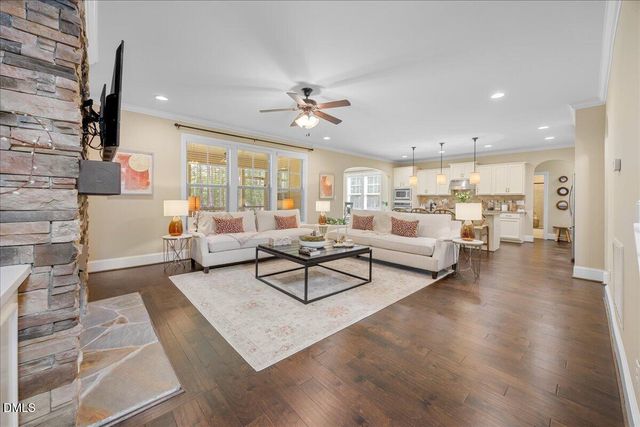 479 Rockport Drive, Clayton, NC 27527