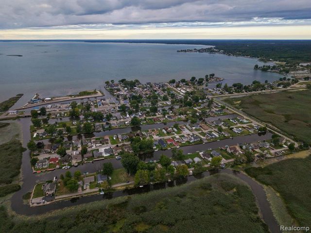 7320 Jochar Road, Algonac, MI 48001