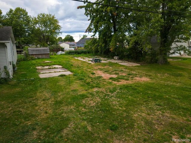 7320 Jochar Road, Algonac, MI 48001