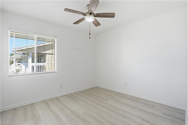 4607 Bayshore DR # K7, Naples, FL 34112