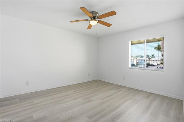 4607 Bayshore DR # K7, Naples, FL 34112