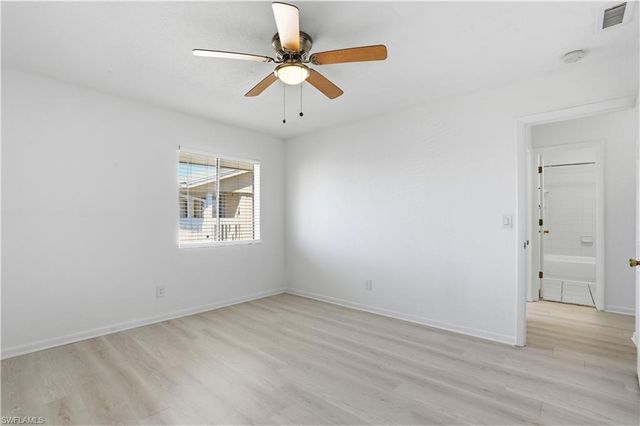 4607 Bayshore DR # K7, Naples, FL 34112