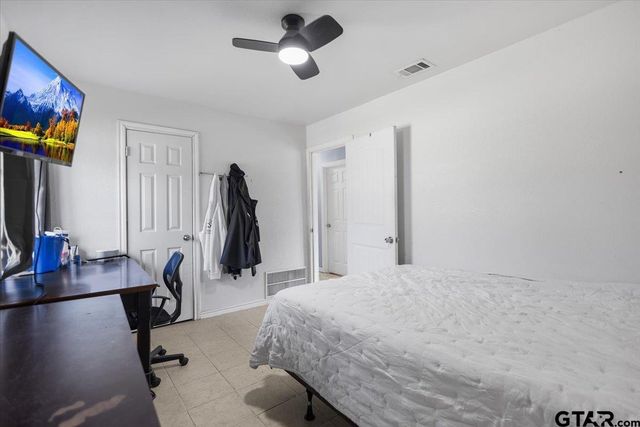 300 N Parkdale, Tyler, TX 75702