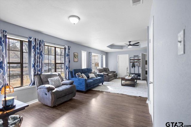 300 N Parkdale, Tyler, TX 75702