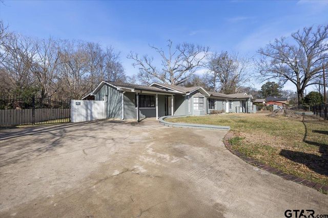 300 N Parkdale, Tyler, TX 75702