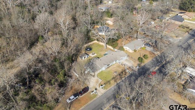 300 N Parkdale, Tyler, TX 75702