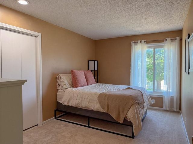 1627 Alvamar Drive, Lawrence, KS 66047