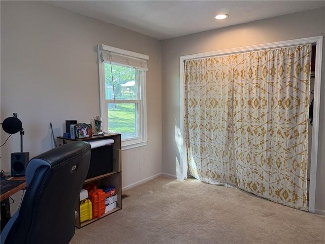 1627 Alvamar Drive, Lawrence, KS 66047