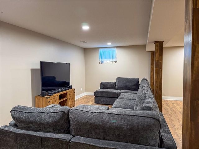 1627 Alvamar Drive, Lawrence, KS 66047