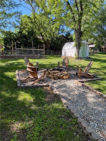 1627 Alvamar Drive, Lawrence, KS 66047