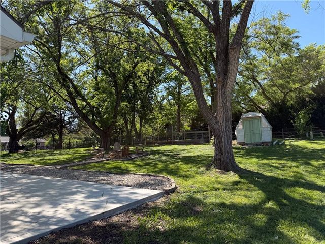 1627 Alvamar Drive, Lawrence, KS 66047