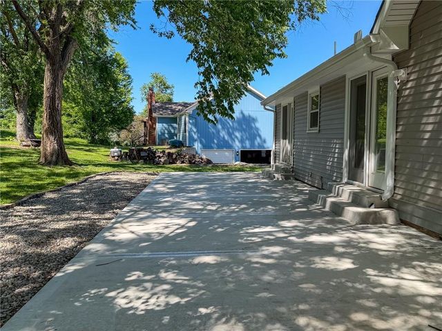 1627 Alvamar Drive, Lawrence, KS 66047