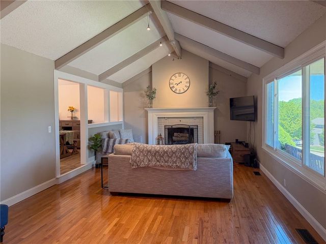 1627 Alvamar Drive, Lawrence, KS 66047