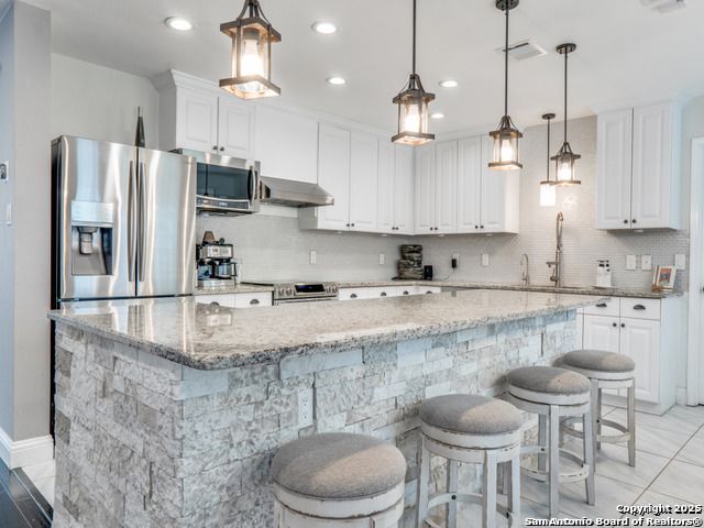 2127 Encanto, San Antonio, TX 78230