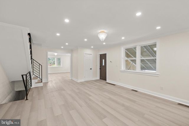 6484 ANDERSON ST, Philadelphia, PA 19119