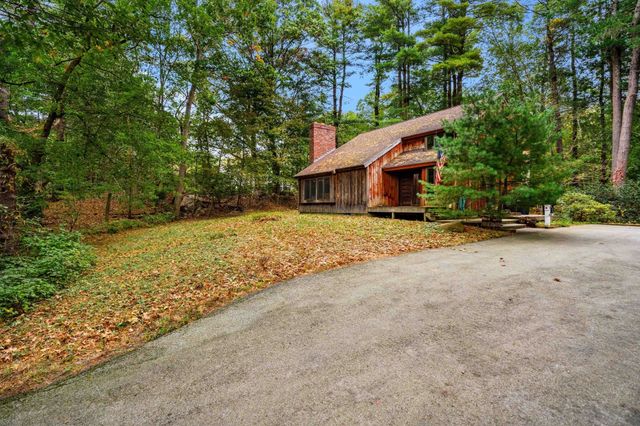 519 Essex St, Hamilton, MA 01982