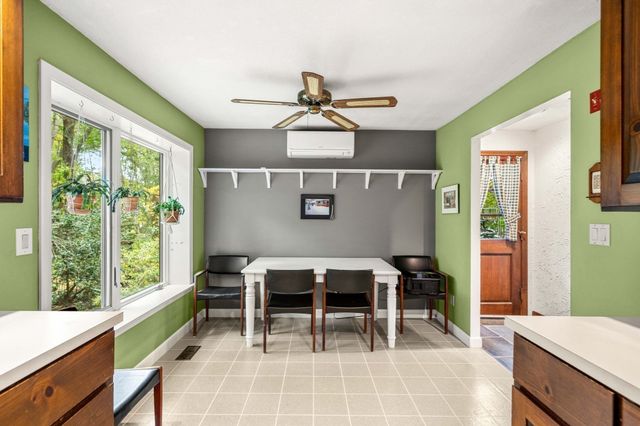 519 Essex St, Hamilton, MA 01982
