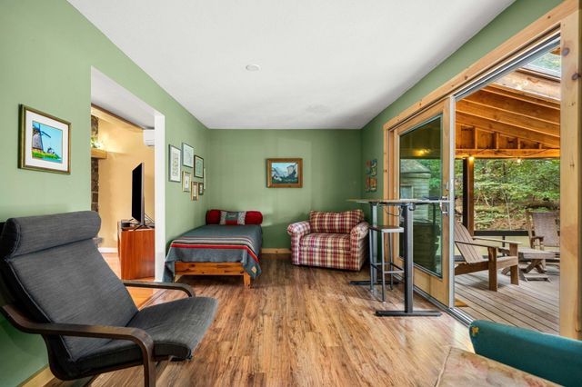 519 Essex St, Hamilton, MA 01982