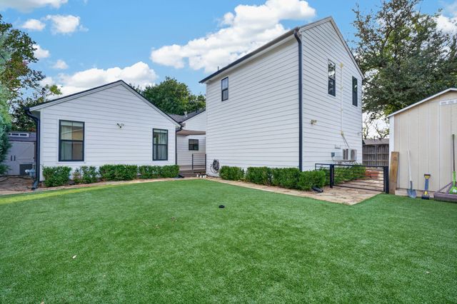 3911 Highgrove Drive, Dallas, TX 75220