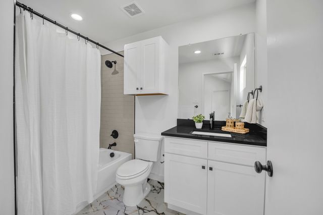 5806 Bryan Parkway 103, Dallas, TX 75206