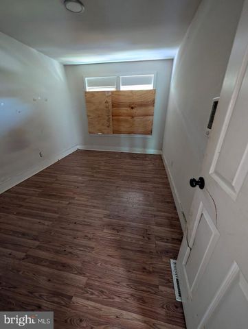 325 PARKLAND PL SE, Washington, DC 20032