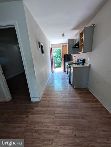 325 PARKLAND PL SE, Washington, DC 20032