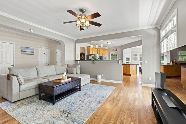 8348 Saint Danasus Dr, Nashville, TN 37211