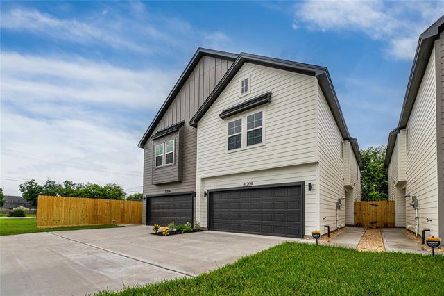 8120 Corinth Street, Houston, TX 77051