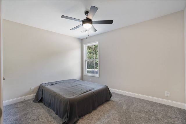 3601 Westlake Dr, Clarksville, TN 37040