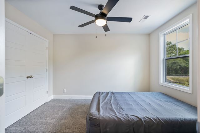 3601 Westlake Dr, Clarksville, TN 37040